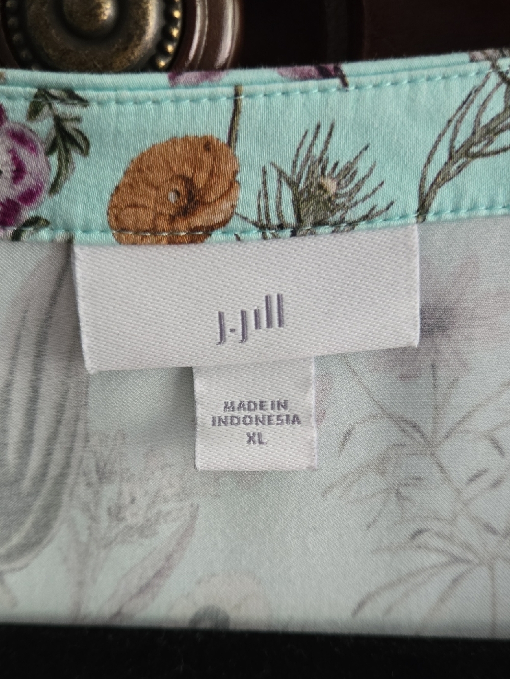 J.Jill Pullover Bird Blouse Size XL. Like New! - Picture 4 of 13